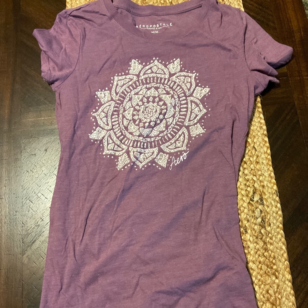 M Aeropostale T shirt